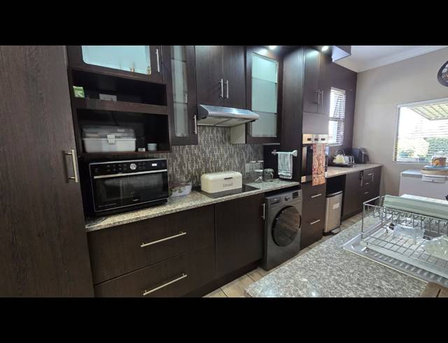 4 BEDROOM FREEHOLD FOR SALE IN VERWOERDPARK